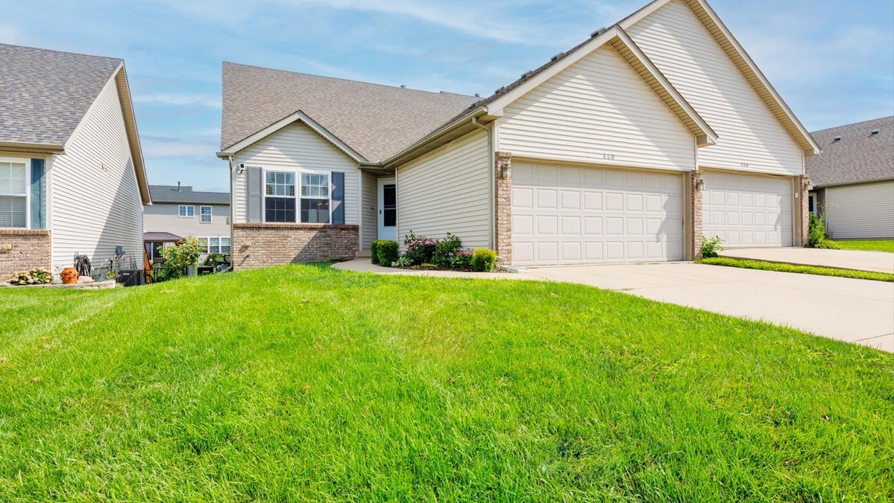 440 Beechwood Ct., Normal, IL 61761