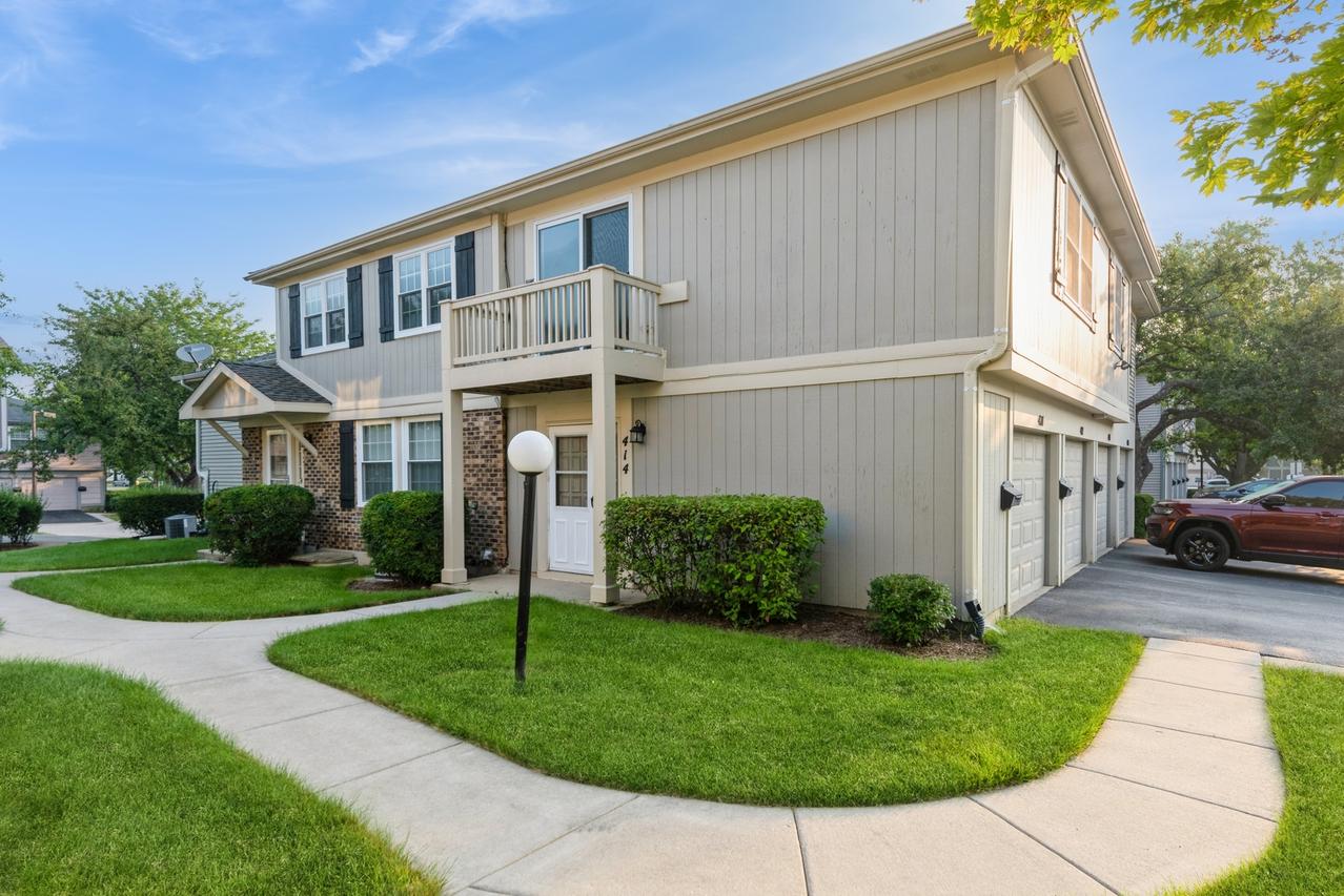 414 Tanglewood Ct., Vernon Hills, IL 60061