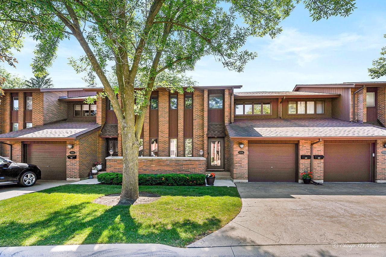 1204 Beau Dr., Park Ridge, IL 60068