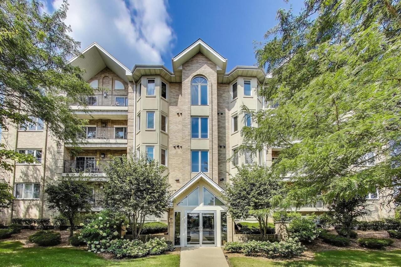 16040 Boardwalk Ln. #4A, Orland Park, IL 60467