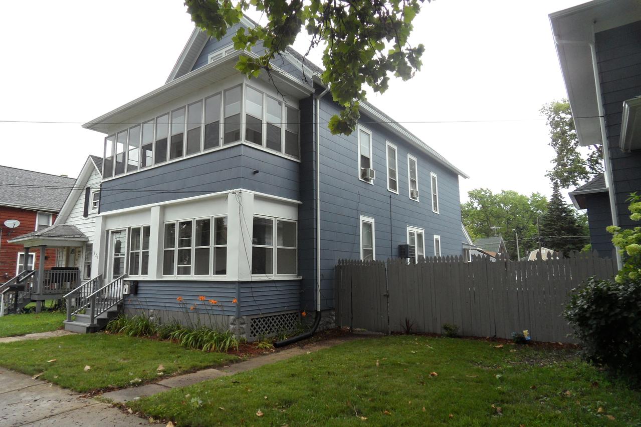 628 Concord St., Aurora, IL 60505