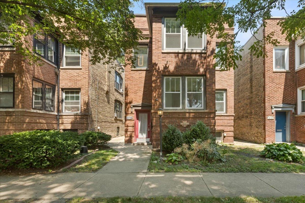 815 Mulford St., Evanston, IL 60202