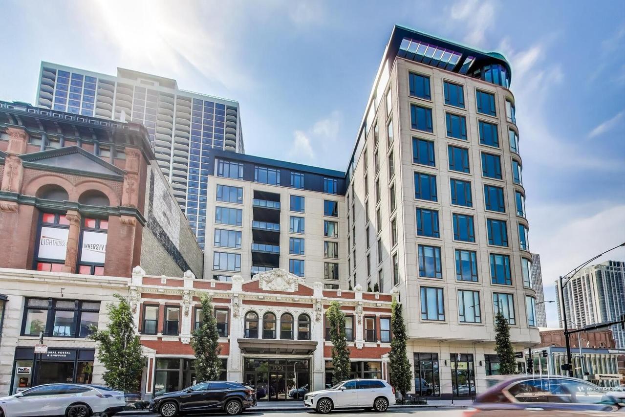 1550 N Clark St. #604, Chicago, IL 60610