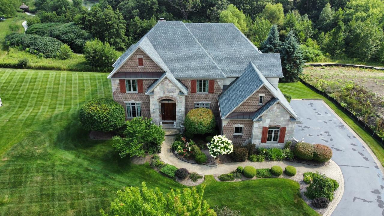 22292 N Prairie Ln., Kildeer, IL 60047