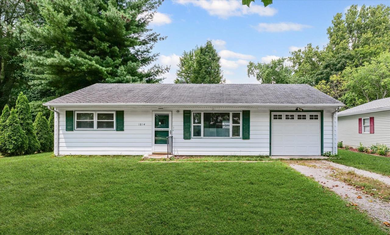 1814 Meadow Dr., Champaign, IL 61821