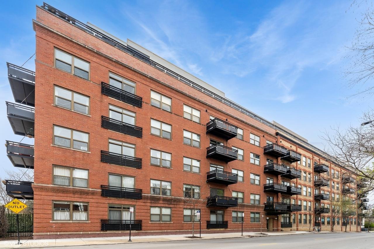 1735 W Diversey Pkwy. #402, Chicago, IL 60614
