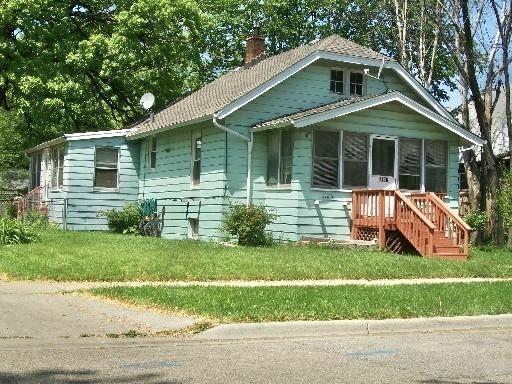 1126 N Ash St., Waukegan, IL 60085