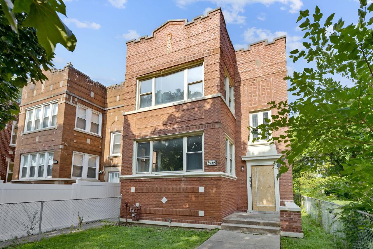 7650 S Bishop St., Chicago, IL 60620