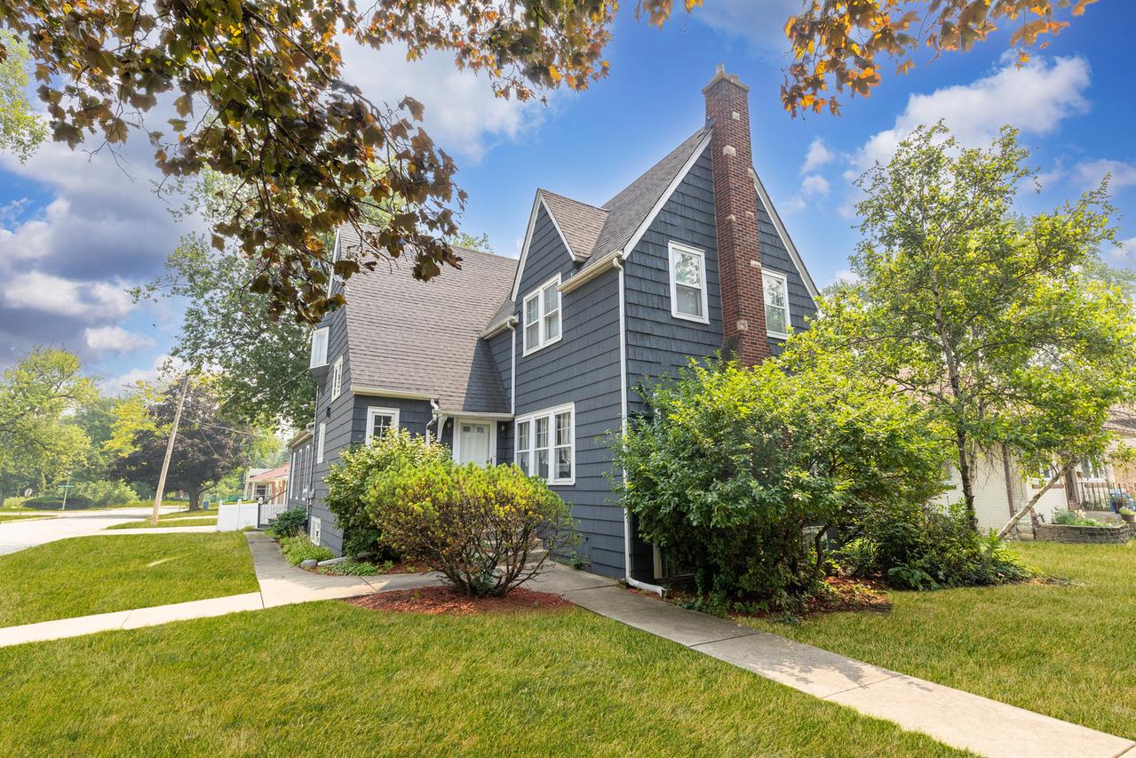 1019 N 3rd Ave., Maywood, IL 60153