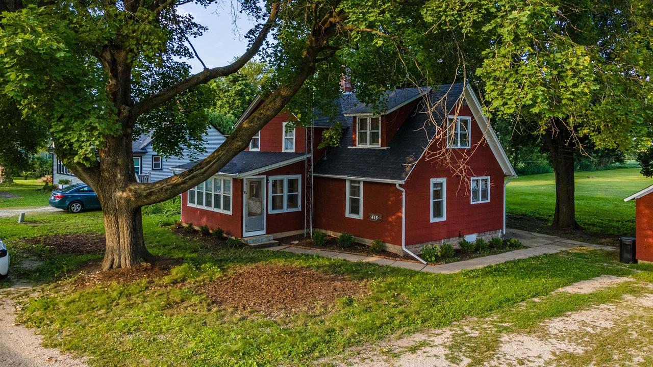 415 S Essex St., Leland, IL 60531