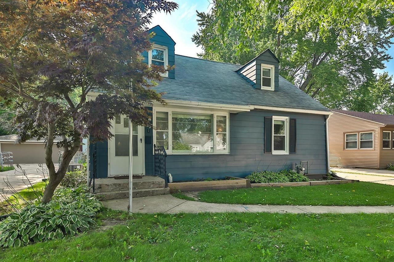 922 Luther Ave., Rockford, IL 61107