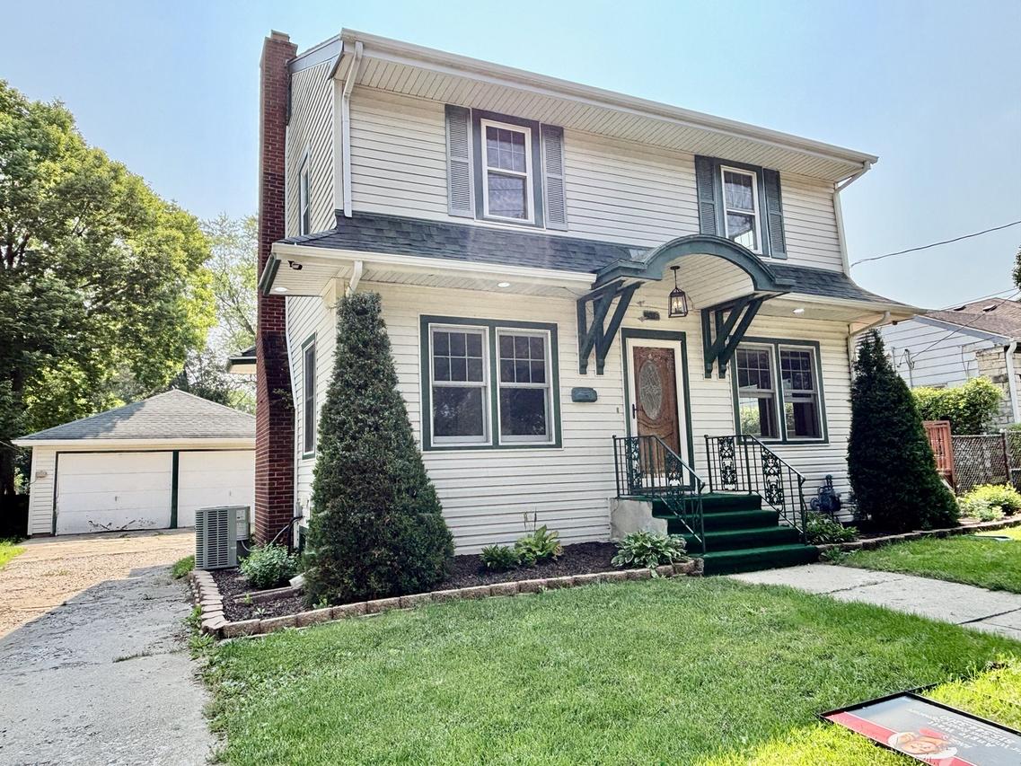 1528 S State St., Belvidere, IL 61008