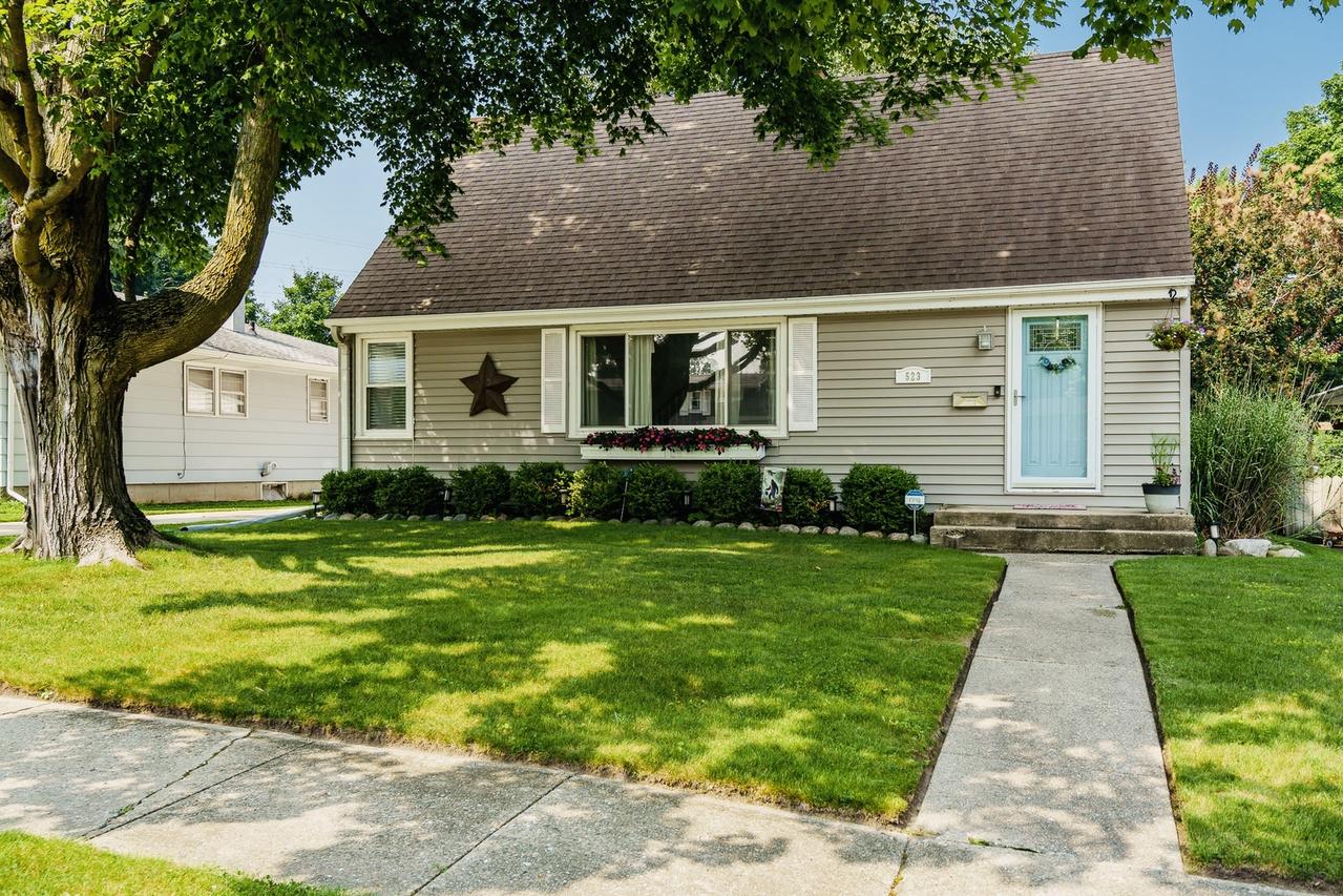 523 29th St., Rockford, IL 61108