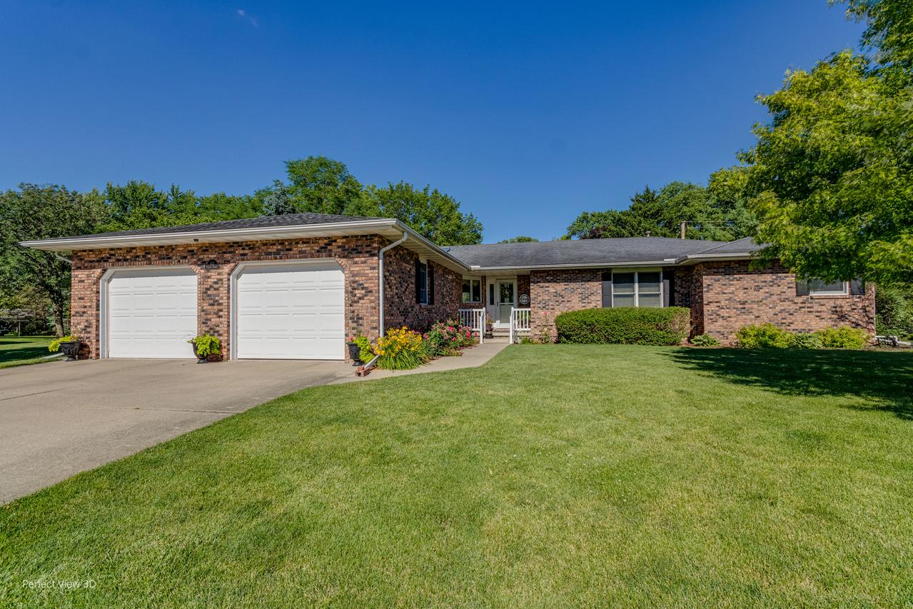 612 Center St., Mazon, IL 60444
