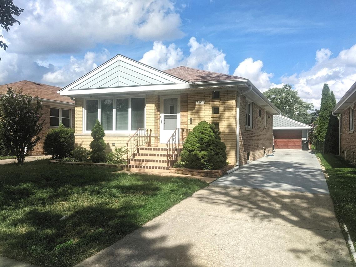 4425 N Canfield Ave., Norridge, IL 60706