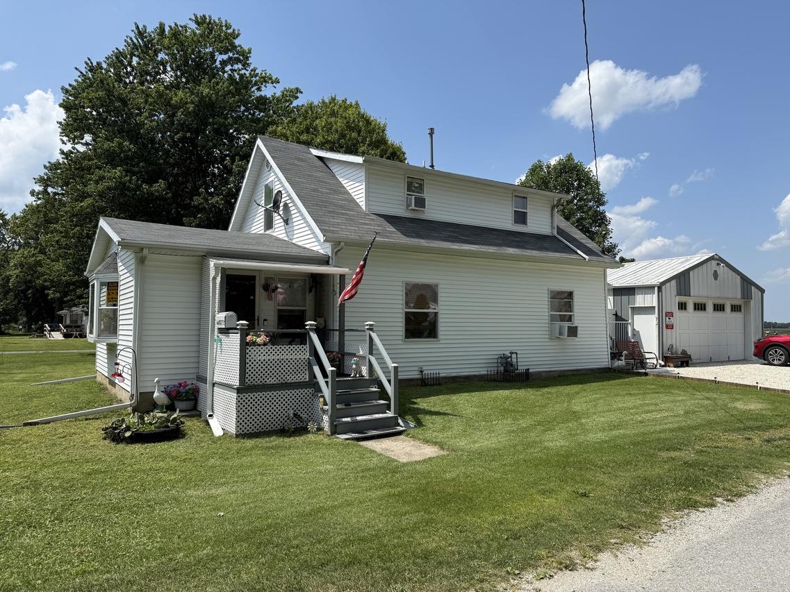 512 Washington St., Donovan, IL 60931