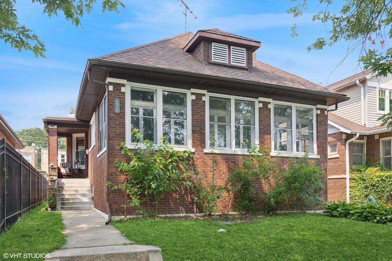 4928 N Central Park Ave., Chicago, IL 60625