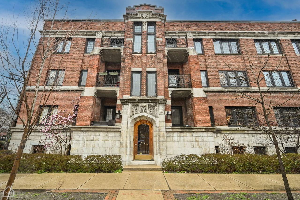1366 E 57th St. #2, Chicago, IL 60637