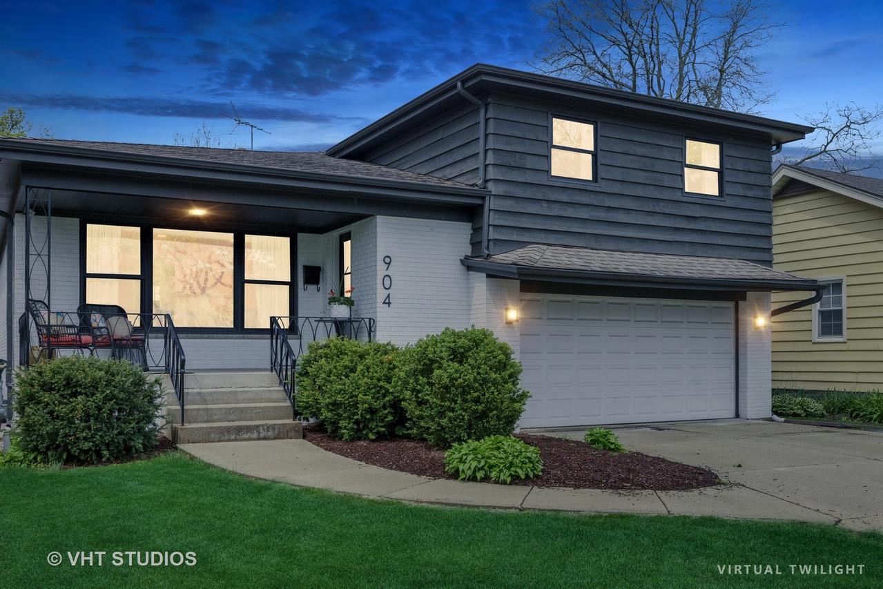 904 Florence Dr., Park Ridge, IL 60068