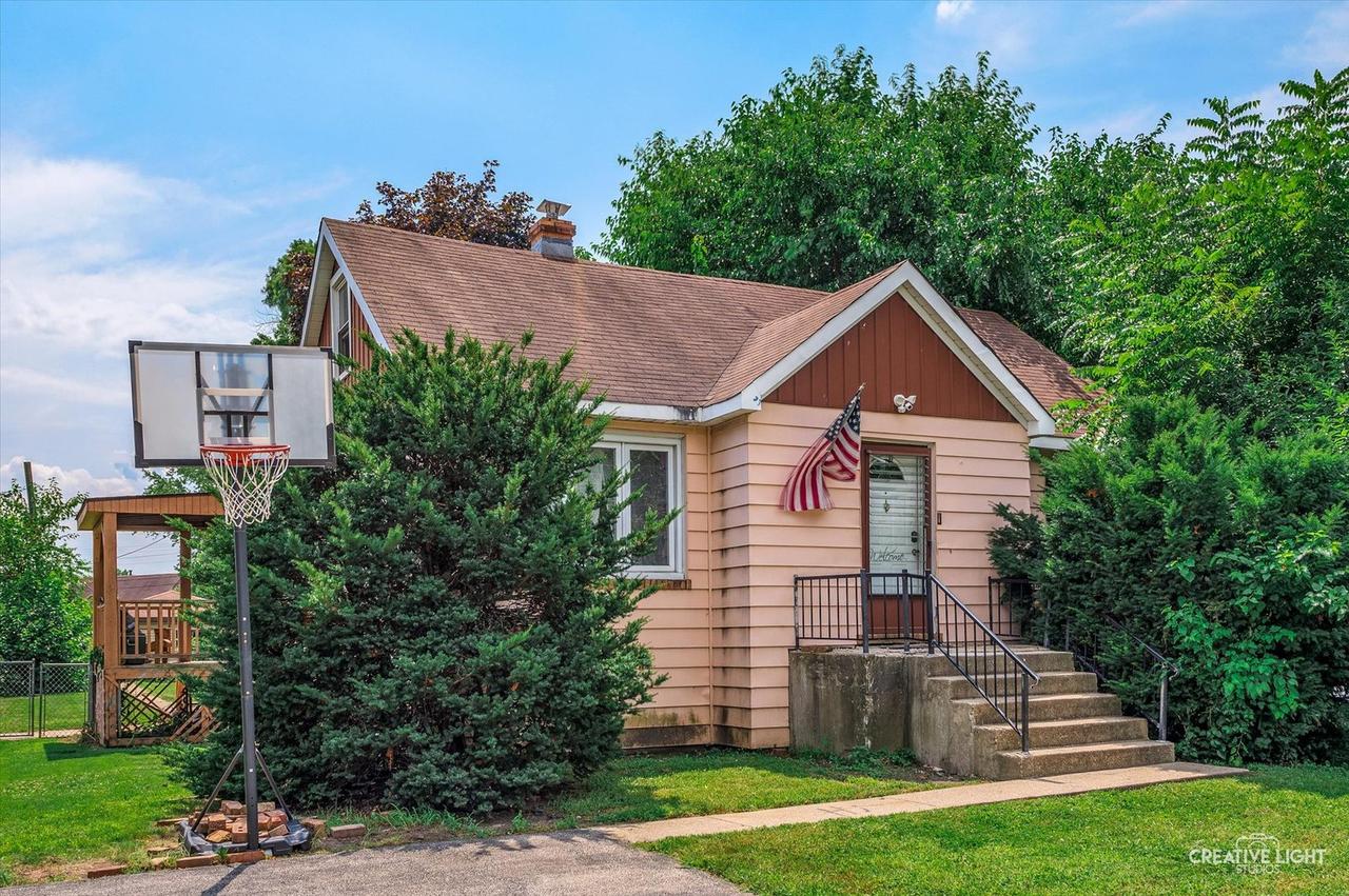 6937 97th St., Chicago Ridge, IL 60415
