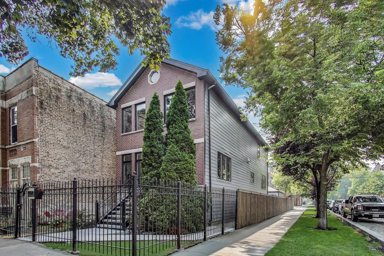 1656 N Artesian Ave., Chicago, IL 60647