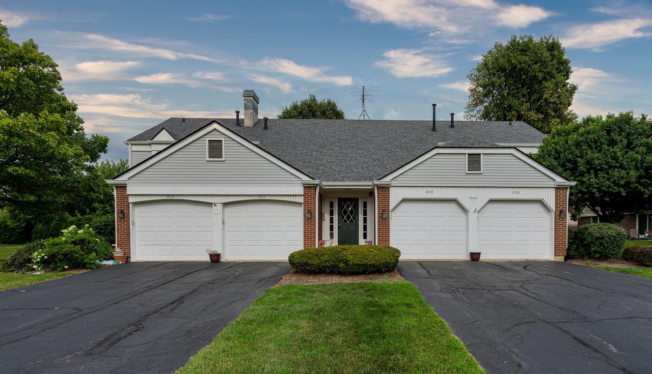 208 Millington Way, St. Charles, IL 60174