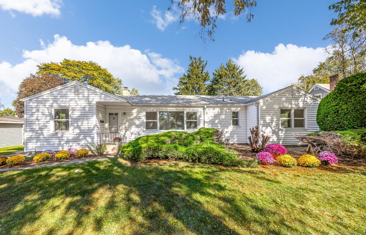 232 55th St., Downers Grove, IL 60515