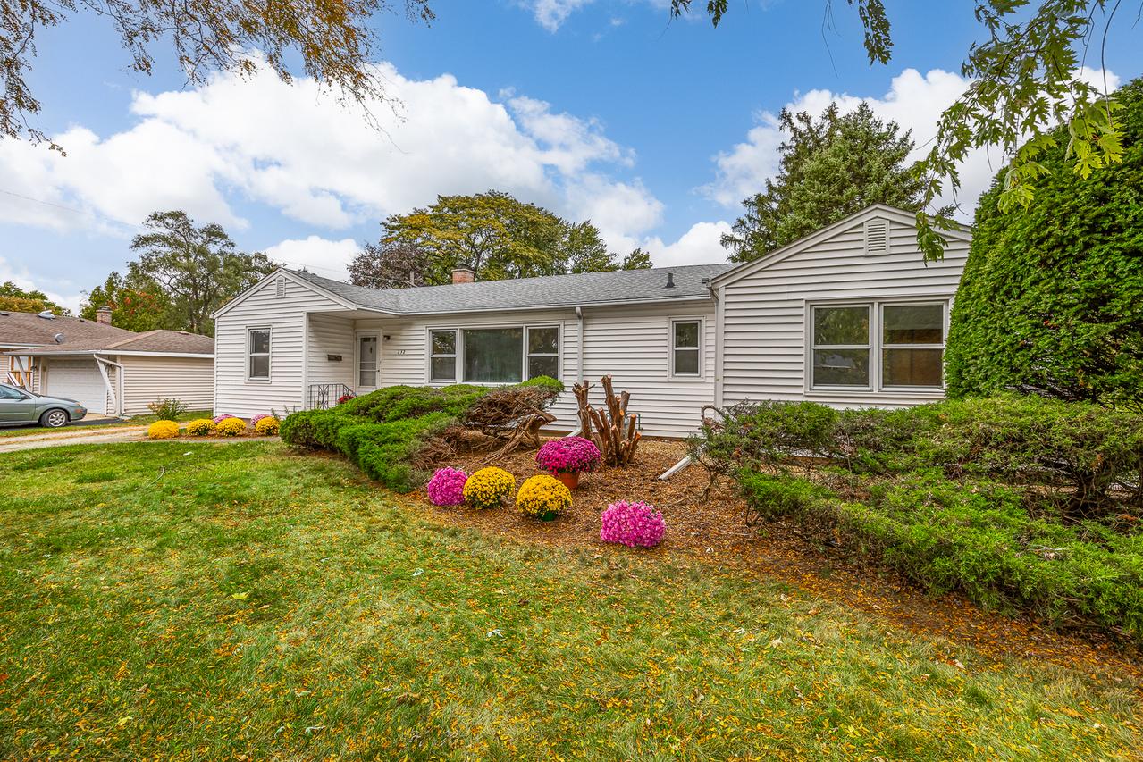 232 55th St., Downers Grove, IL 60515