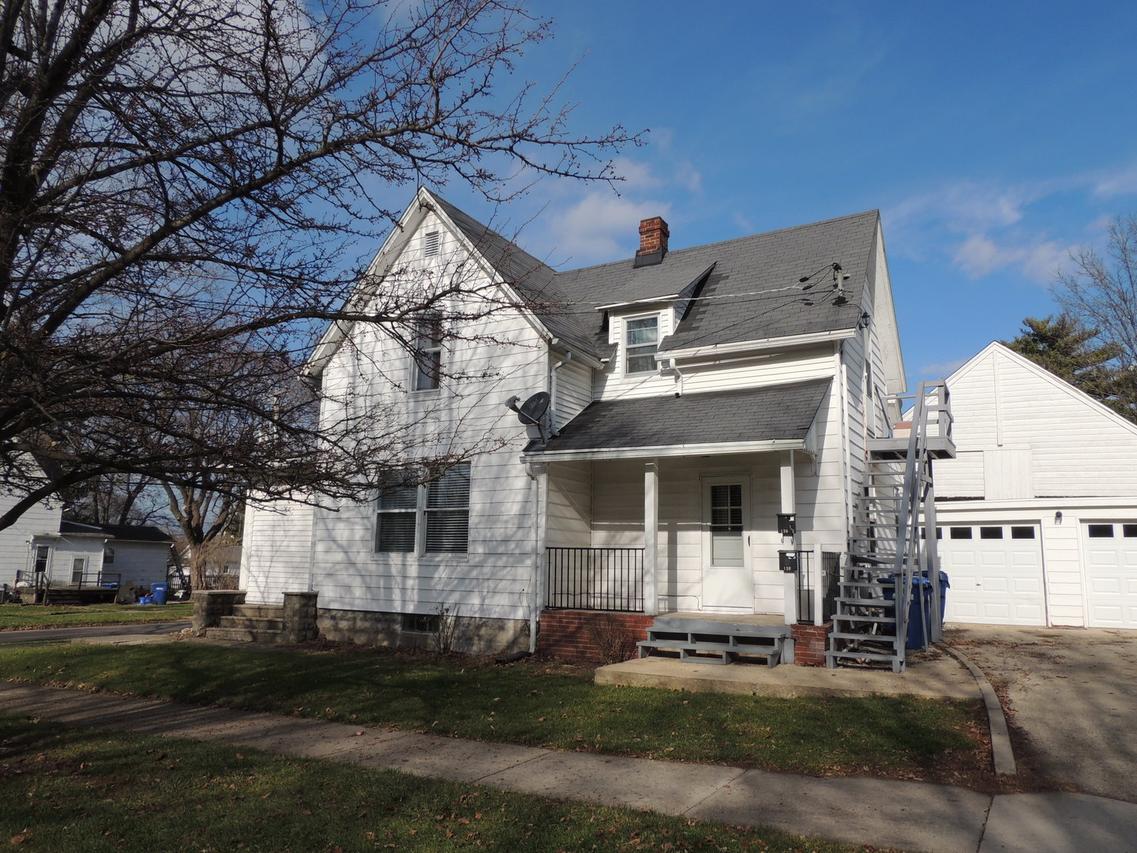130 S 11th St., Dekalb, IL 60115