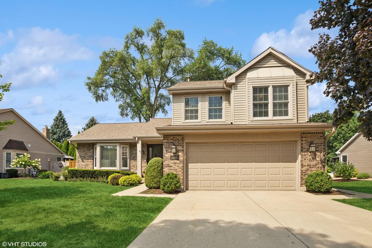 116 N Bristol Dr., Bloomingdale, IL 60108