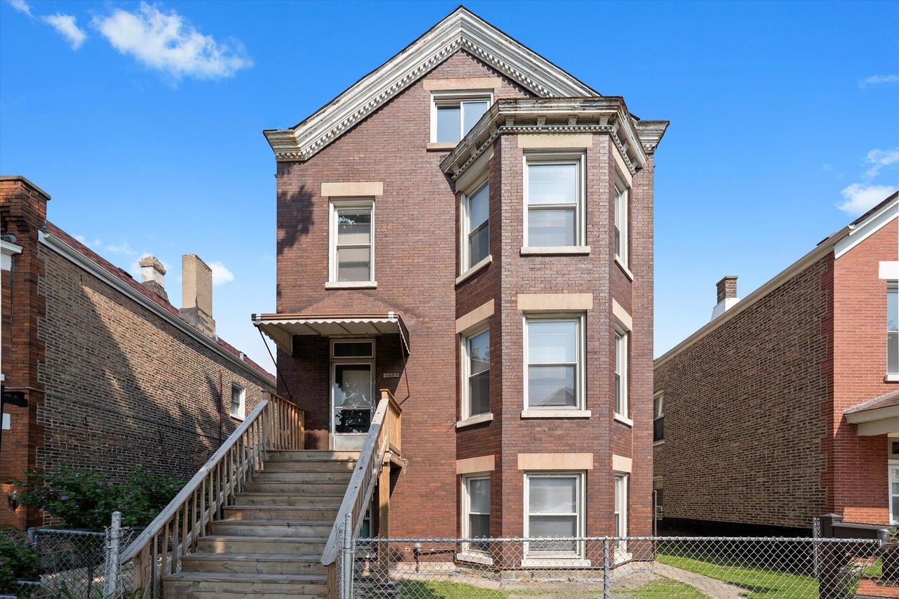 2631 S Avers Ave., Chicago, IL 60623