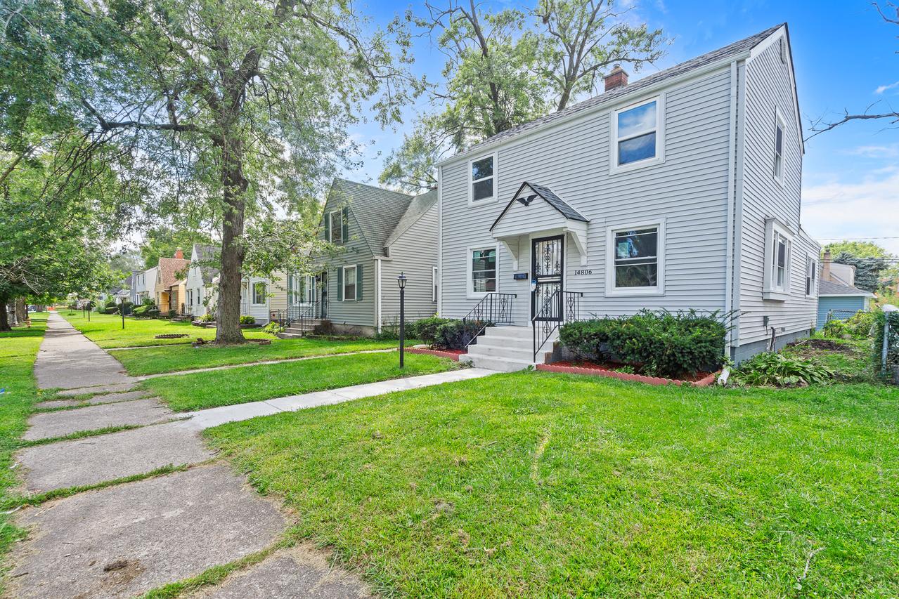 14806 Grant St., Dolton, IL 60419