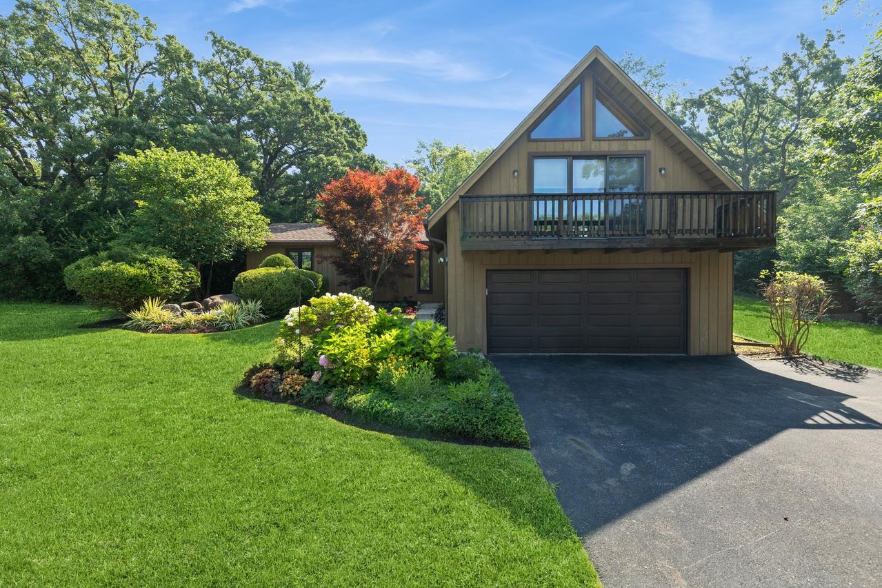 7316 Coventry Dr., Spring Grove, IL 60081