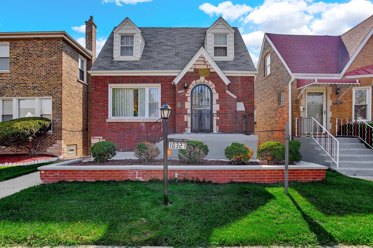 10327 S Calumet Ave., Chicago, IL 60628