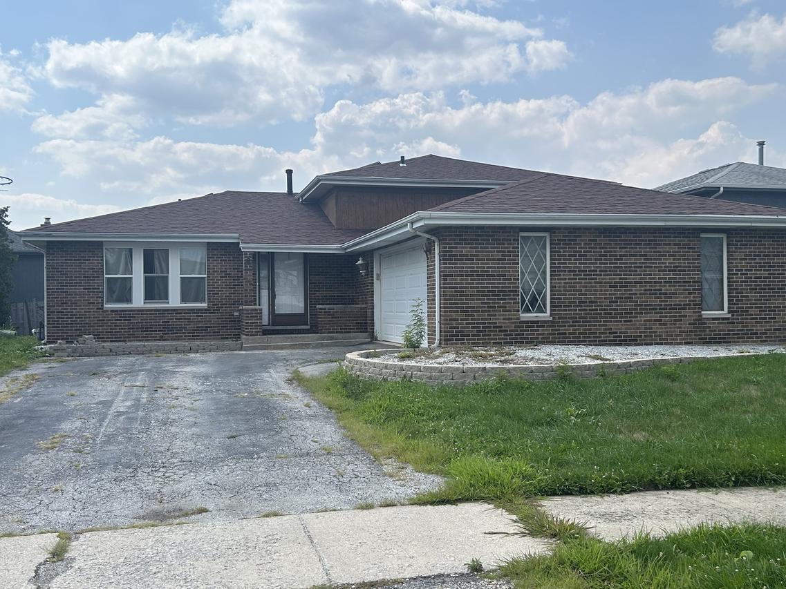 20124 Redwood Ave., Lynwood, IL 60411