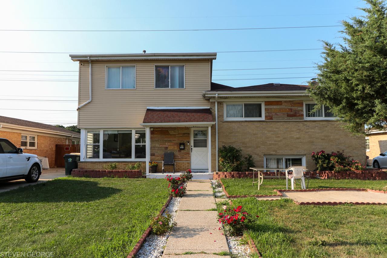 5644 Lyons St., Morton Grove, IL 60053