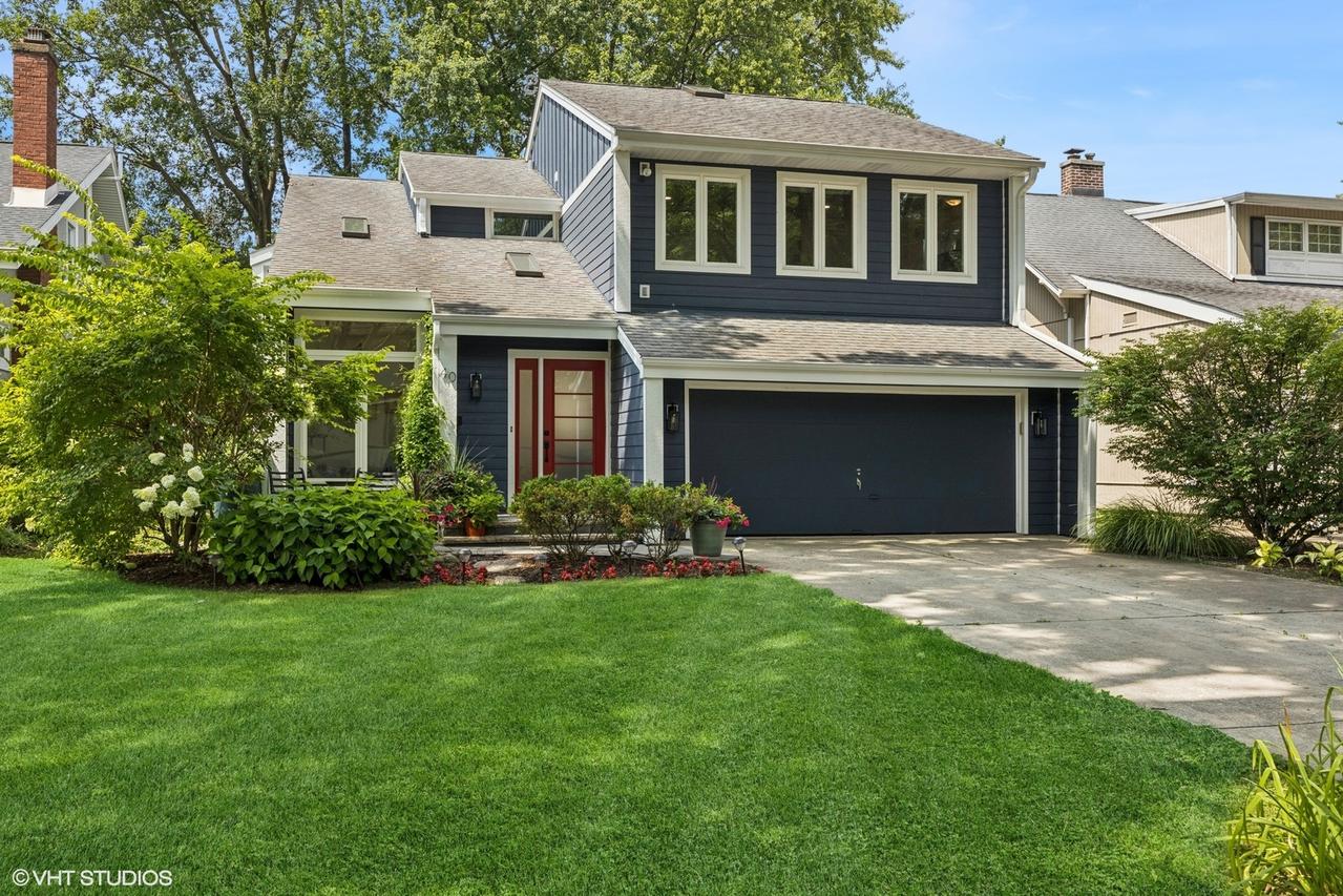 40 N Edgewood Ave., La Grange, IL 60525