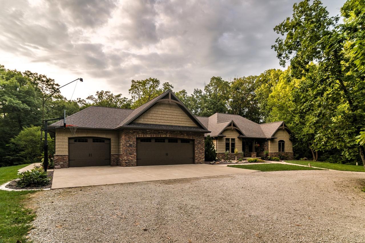 6690 Little Galilee Rd., Clinton, IL 61727