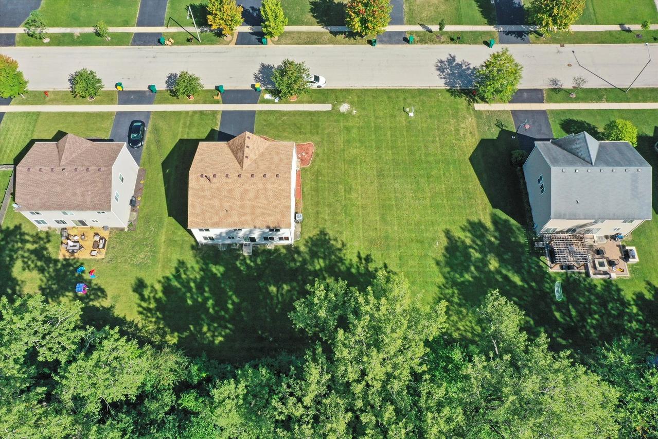 2412 Fleetwood Dr., Joliet, IL 60432