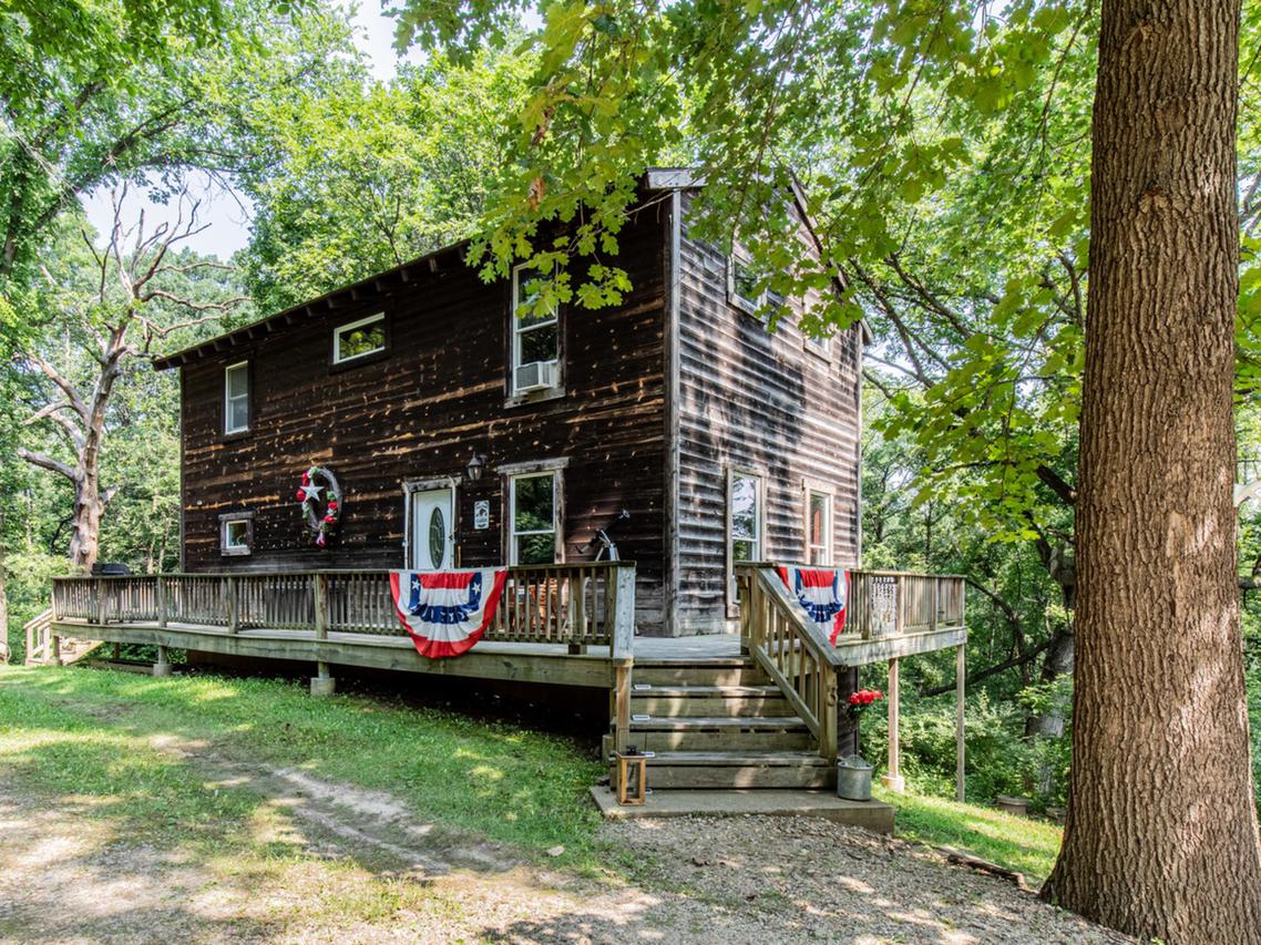3 Poplar Ct., Putnam, IL 61560