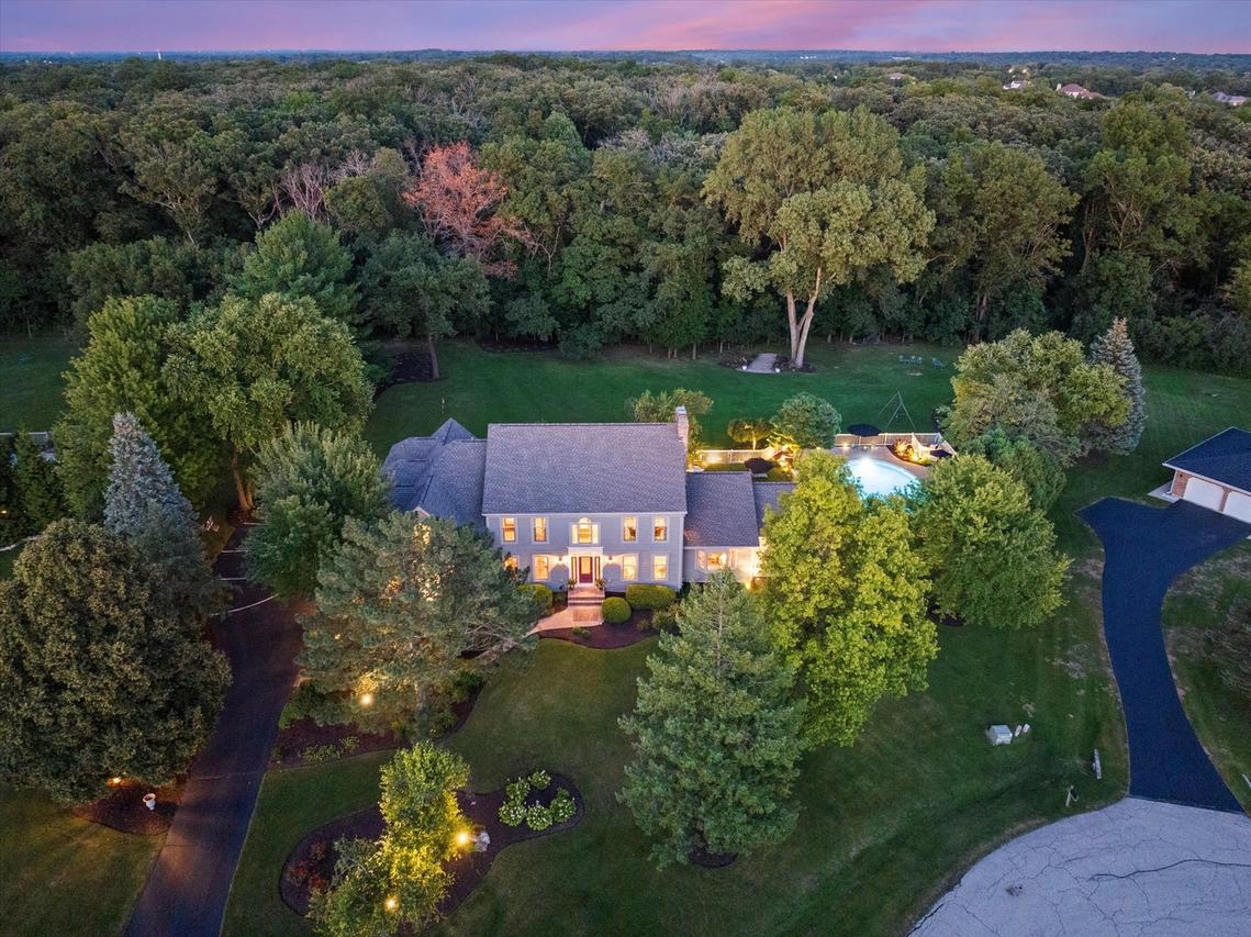 3218 Opengate Rd., Crystal Lake, IL 60012