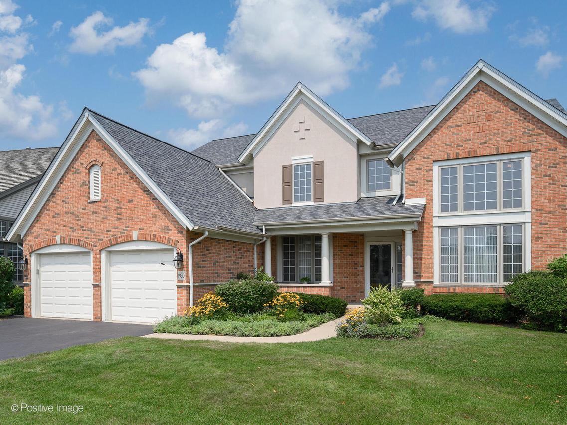 1930 Westleigh Dr., Glenview, IL 60025
