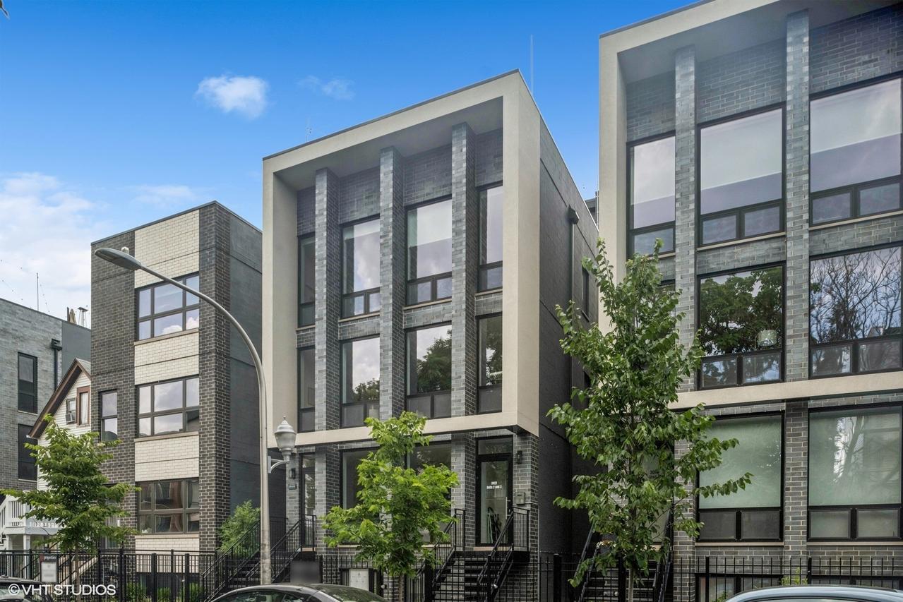 3022 W Lyndale St. #2, Chicago, IL 60647
