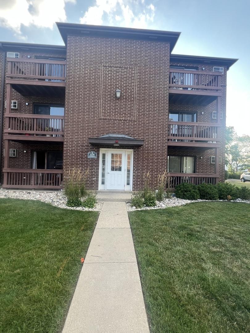 1140 Cedar St. #1B, Glendale Heights, IL 60139