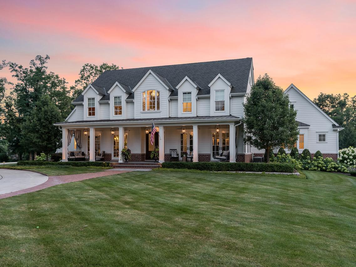 1227 Olesen Dr., Naperville, IL 60540