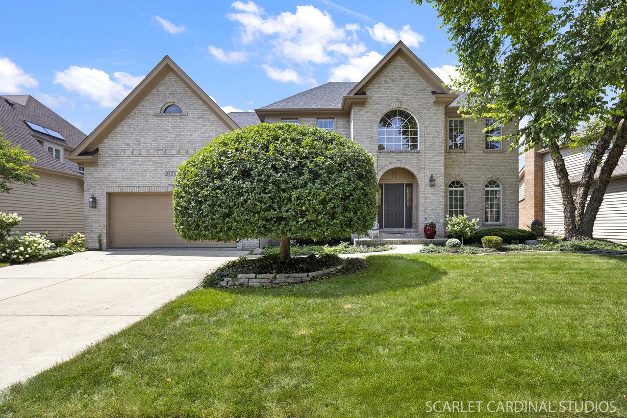2124 Leverenz Rd., Naperville, IL 60564