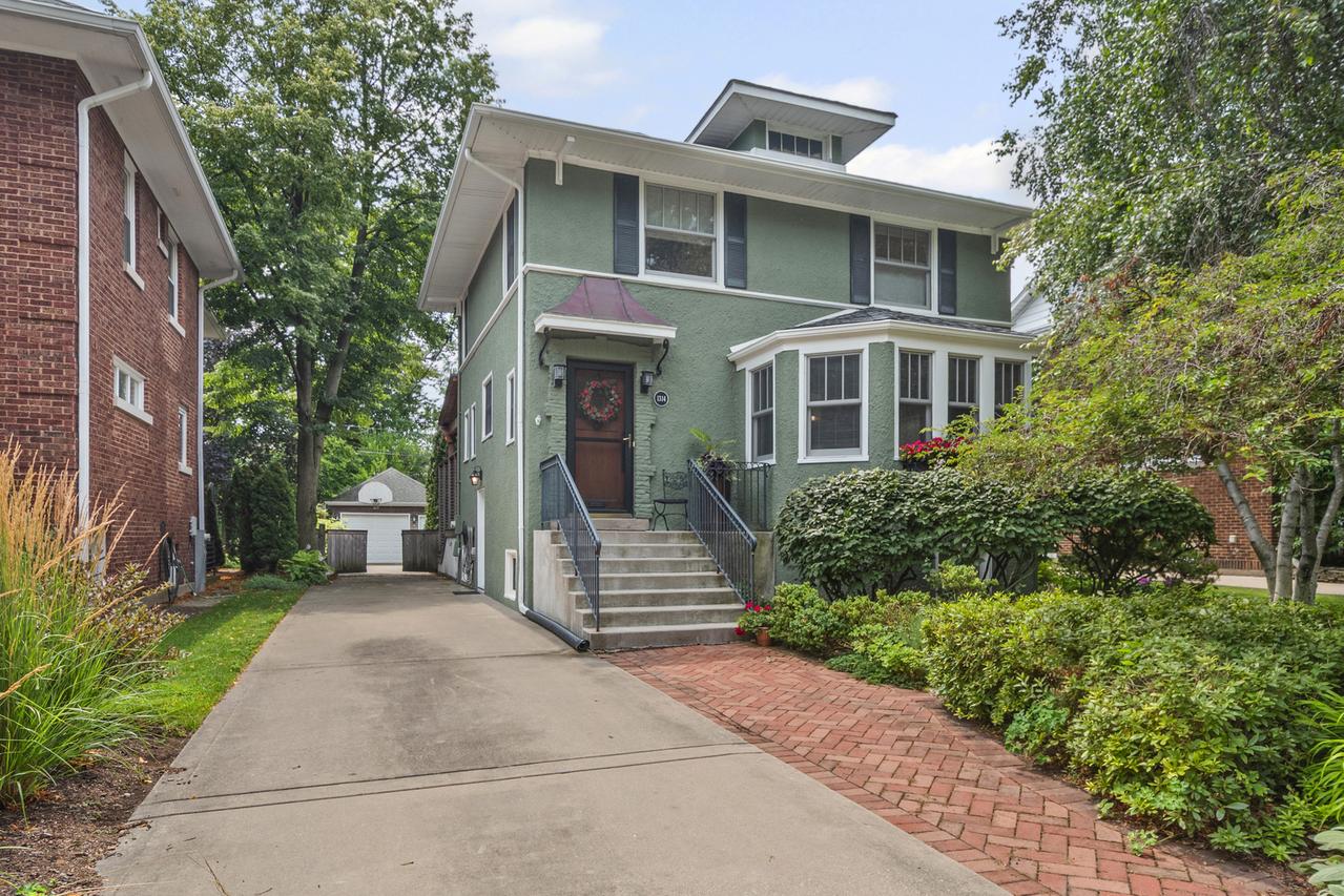 1314 Rosalie St., Evanston, IL 60201
