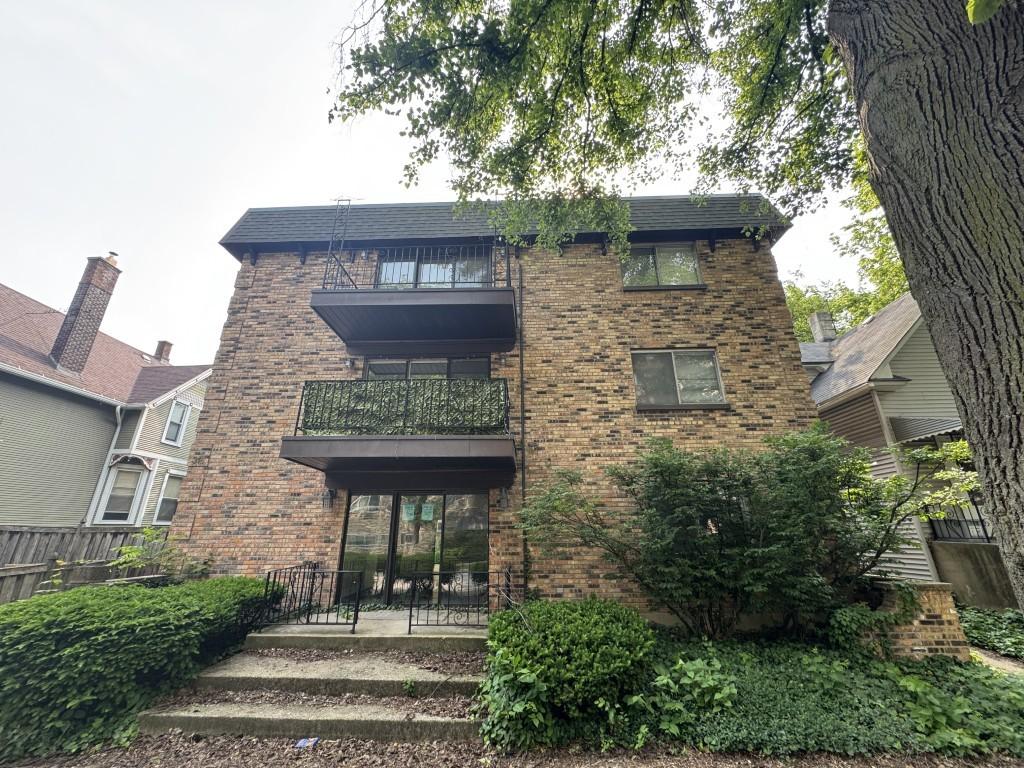316 Marengo Ave. #3C, Forest Park, IL 60130