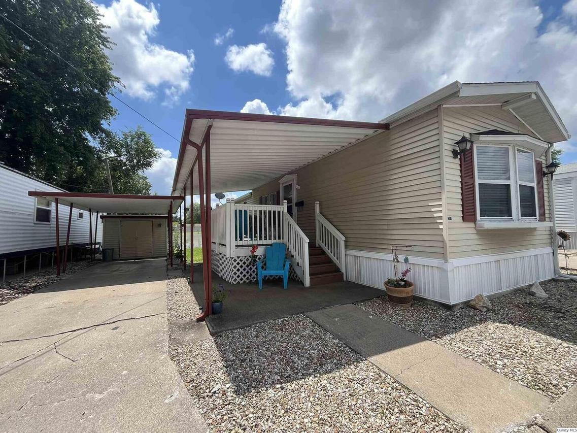 2516 Herrli Dr., Quincy, IL 62301