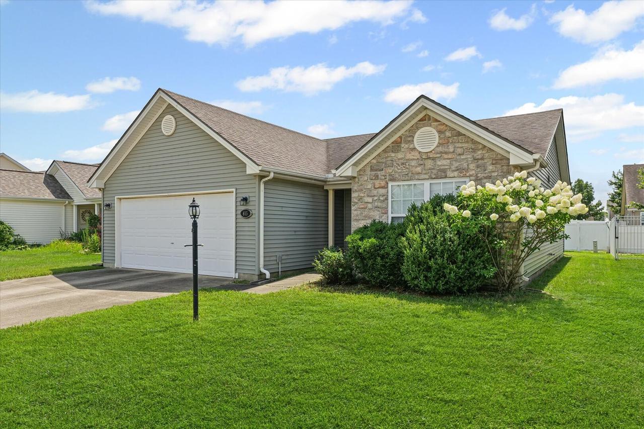 615 Lauterbur Ln., Champaign, IL 61822